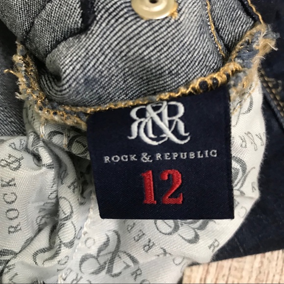 Rock & Republic Dark Wash Straight Leg Capris 12 - Picture 6 of 6